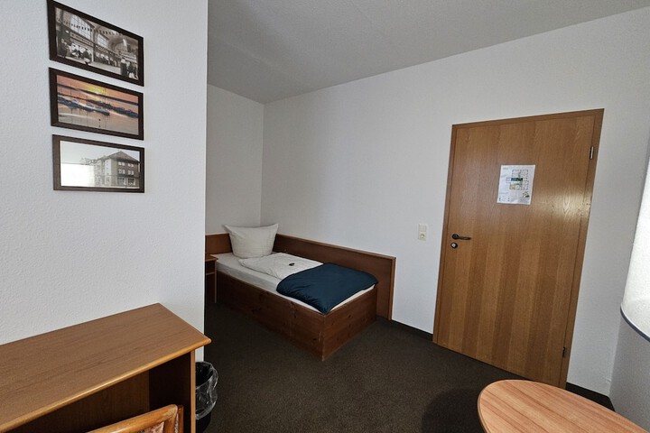Room 16 of 57