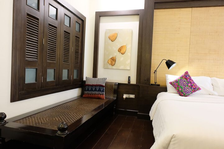Room 26 of 144