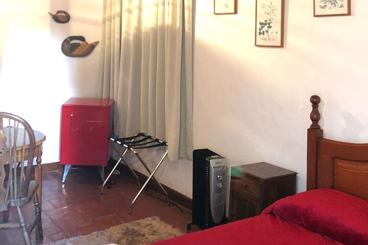 Room 3 of 20