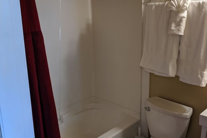 Room 64 of 85