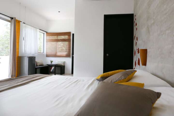 Room 6 of 117