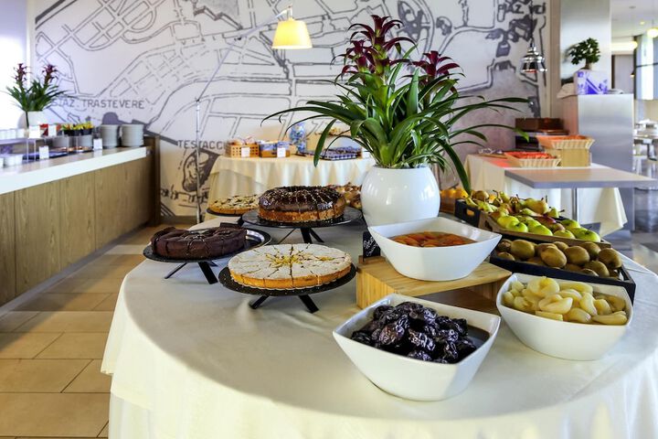 Breakfast/Coffee Service 35 of 61