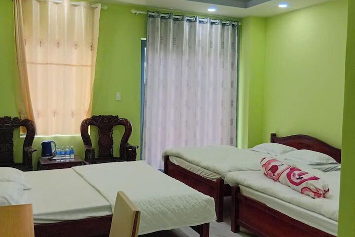 Room 11 of 43