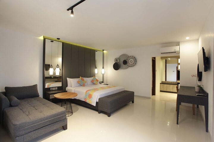 Room 16 of 62