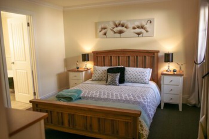 Room 27 of 36