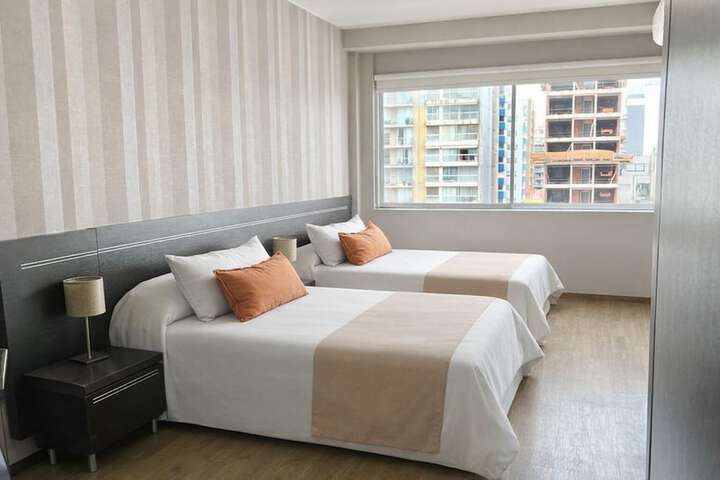 Room 15 of 38