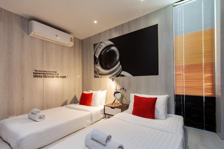 Room 29 of 84