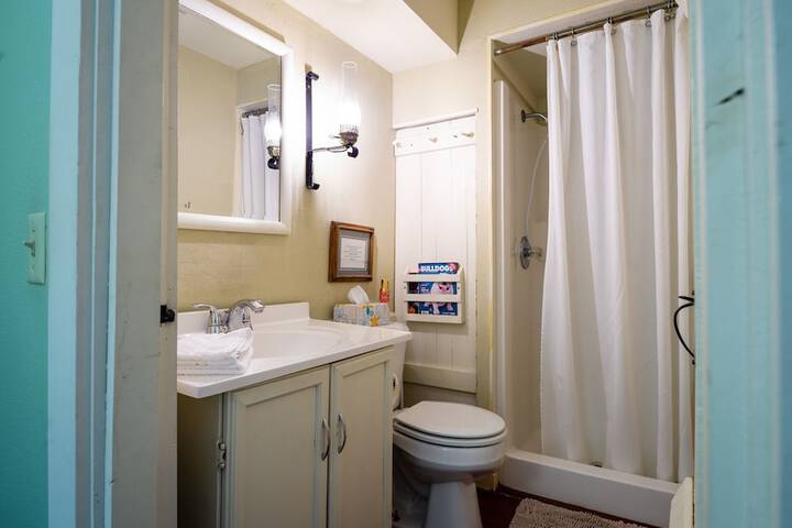 Clean Restrooms