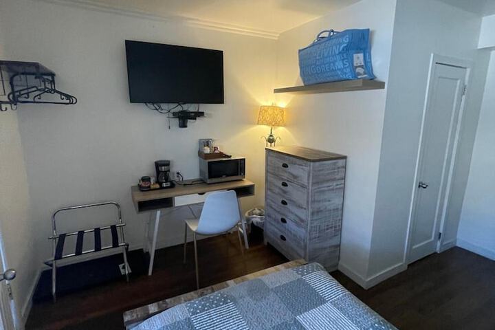 Room 11 of 66