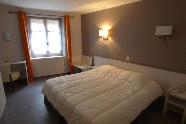 Room 19 of 48