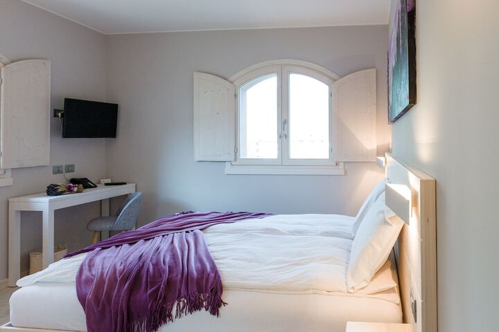 Room 12 of 67