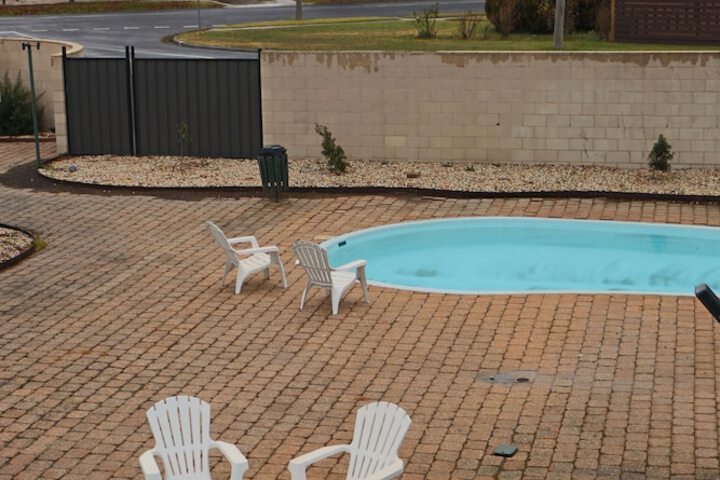 Pool 43 of 59