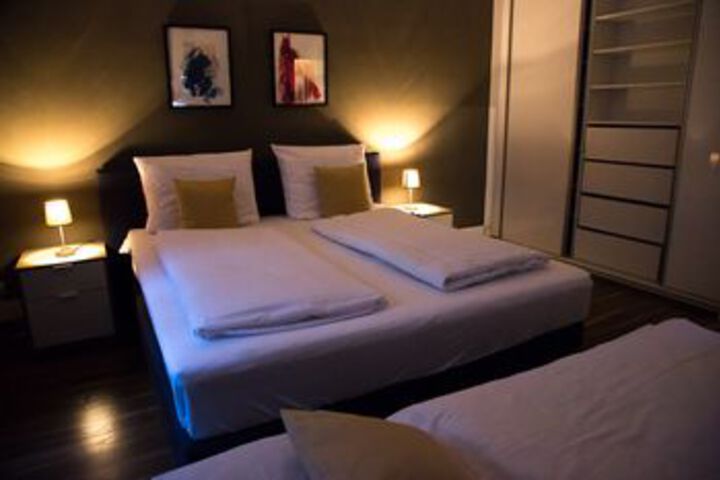 Room 18 of 21