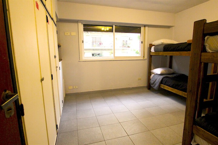 Room 8 of 49