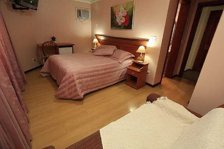 Room 14 of 44