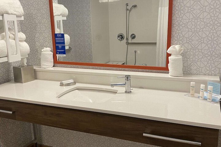Bathroom shower