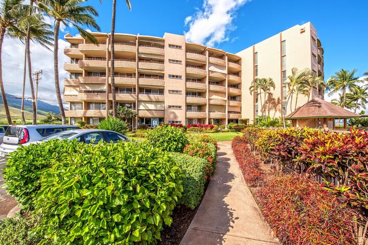 Island Sands # 612 2 Bathrooms Condo in Wailuku, HI