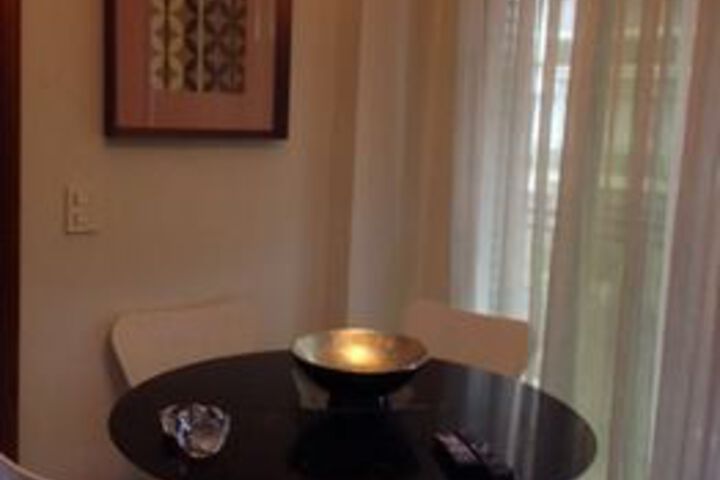 Room 3 of 9