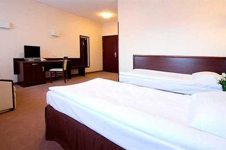 Room 8 of 55
