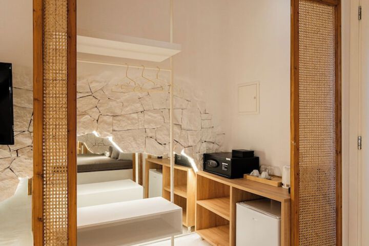 Room 33 of 116