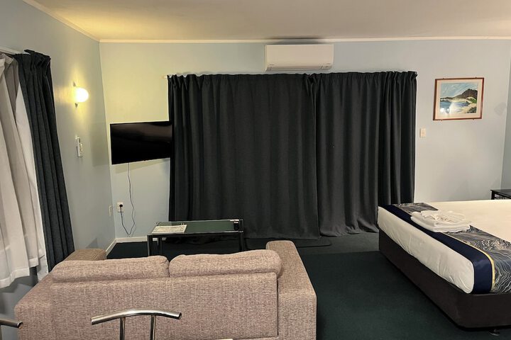 Room 34 of 67
