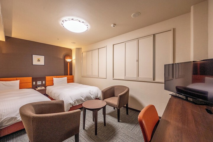 Room 17 of 59