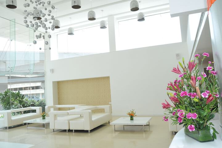 Guest Lobby