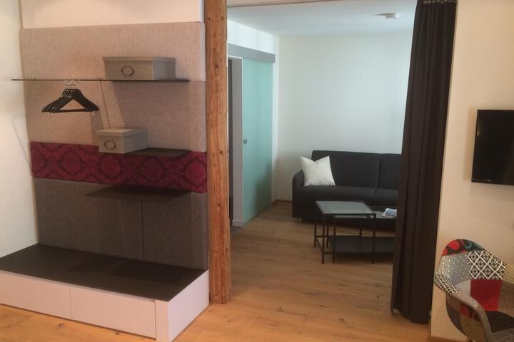 Room 34 of 63