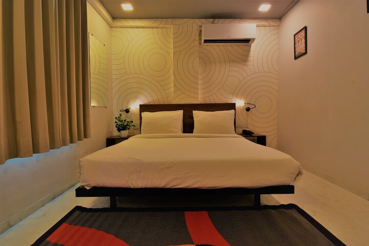 Room 7 of 31