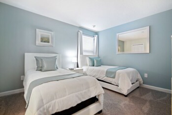 Room 16 of 31