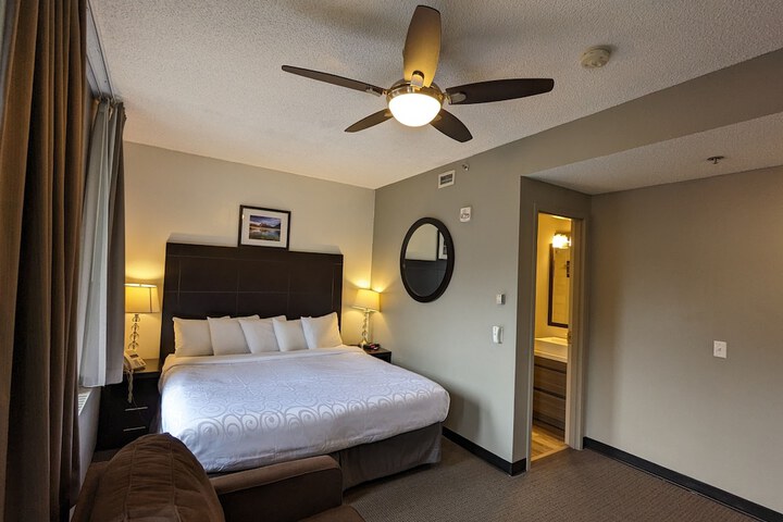 Room 18 of 40