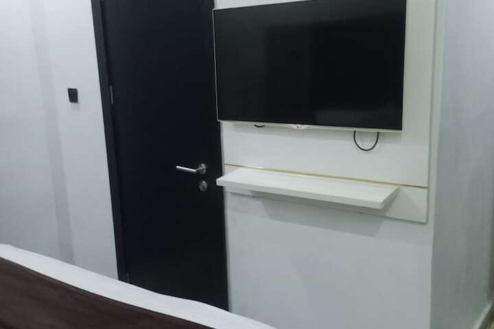 Room 21 of 104