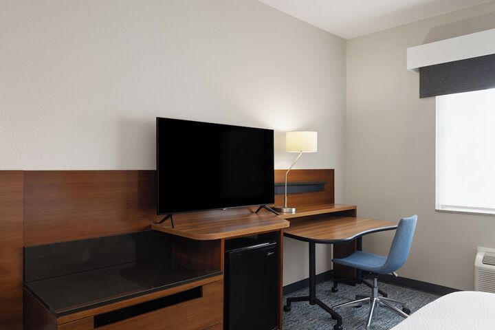 Room 7 of 35