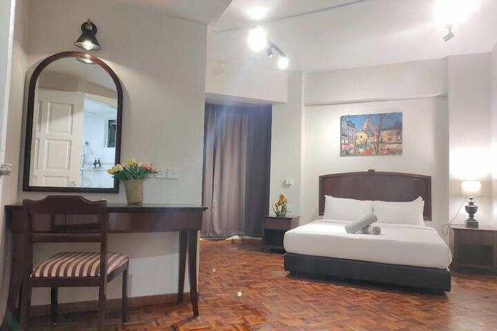 Room 17 of 131
