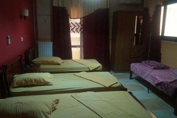Room 12 of 62