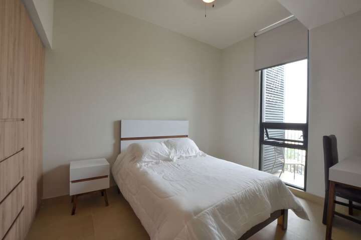 Room 27 of 126