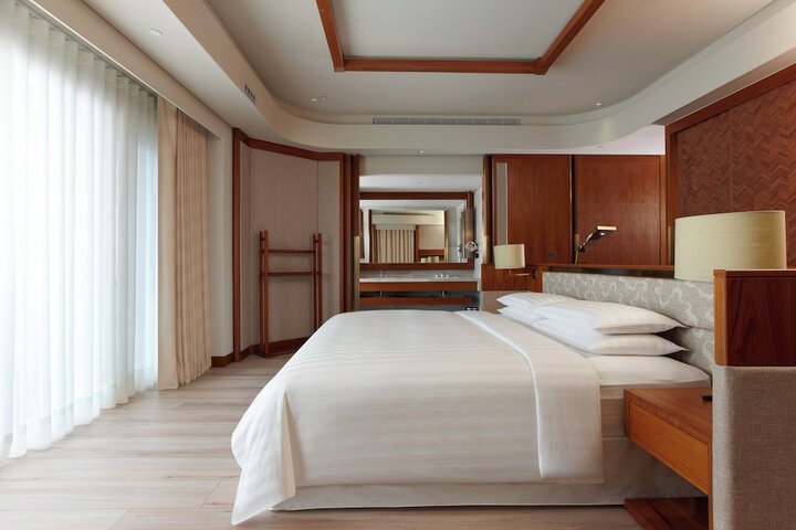 Room 22 of 48
