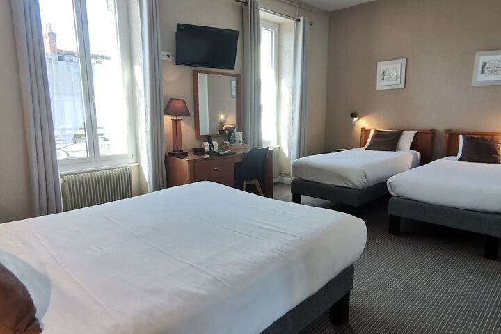 Room 16 of 62