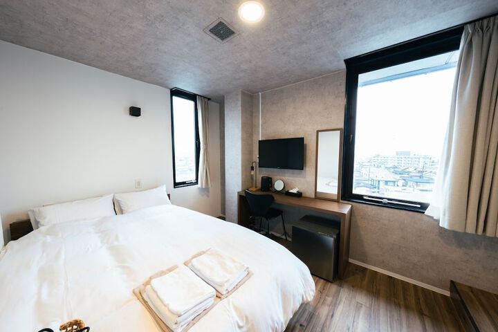 Room 20 of 65