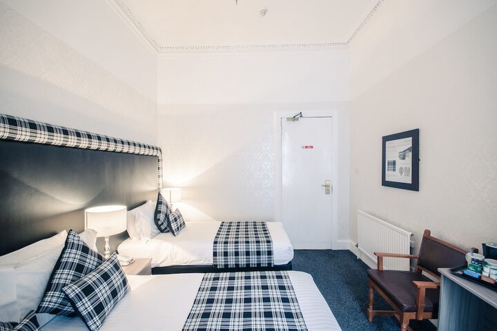 Room 32 of 91