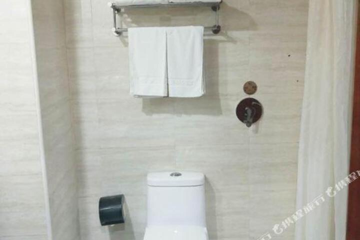Spring Chain Hotel (Harbin Xiangfang Wanda Provincial Hospital)