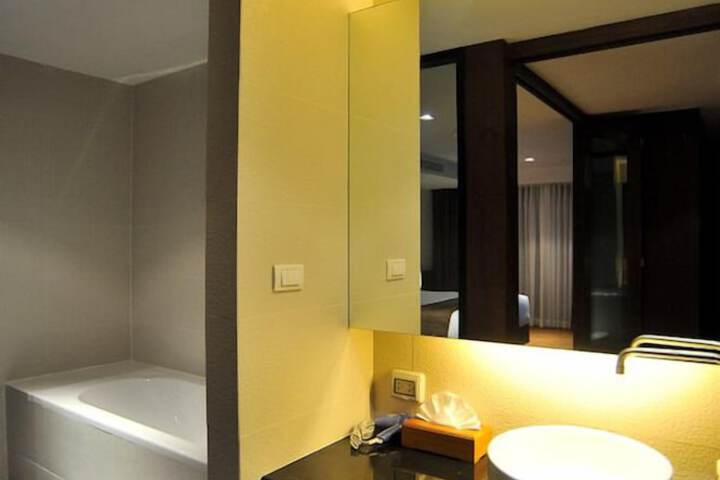 Room 38 of 61