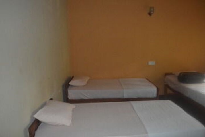 Room 3 of 8