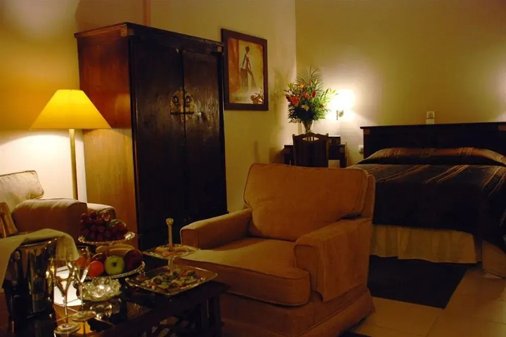 Room 3 of 21