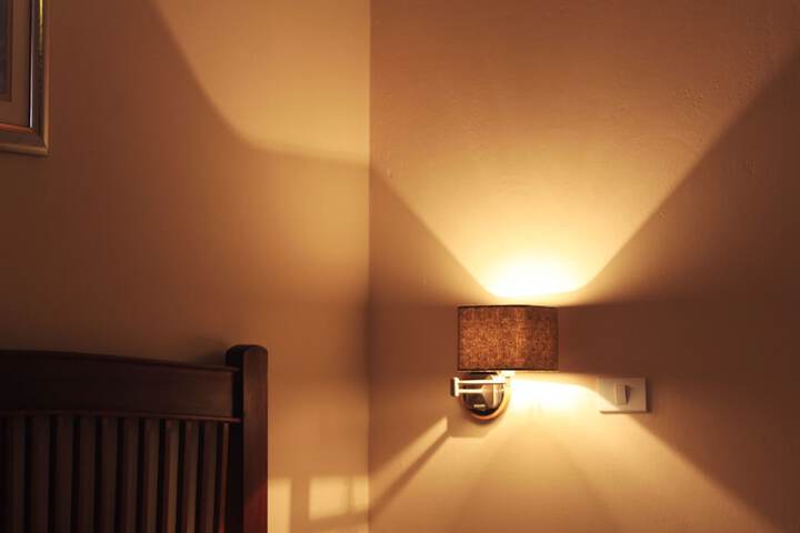 Room 7 of 105