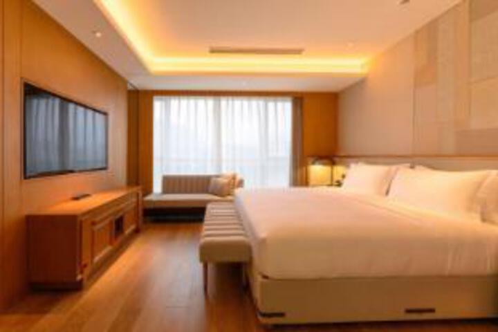 Room 22 of 23