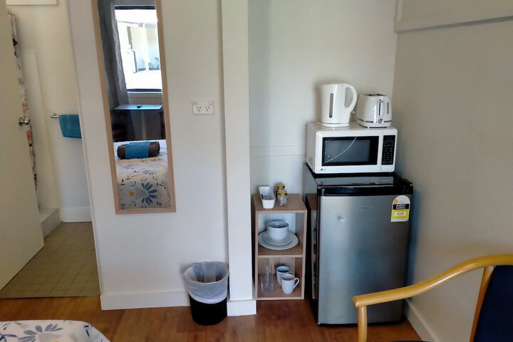 Room 6 of 36