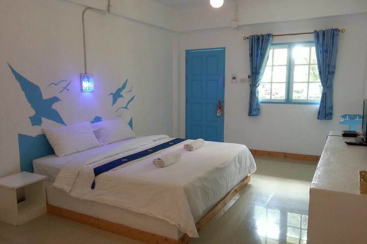 Room 10 of 63