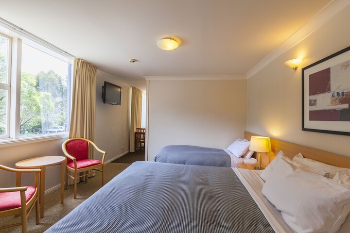 Room 8 of 43