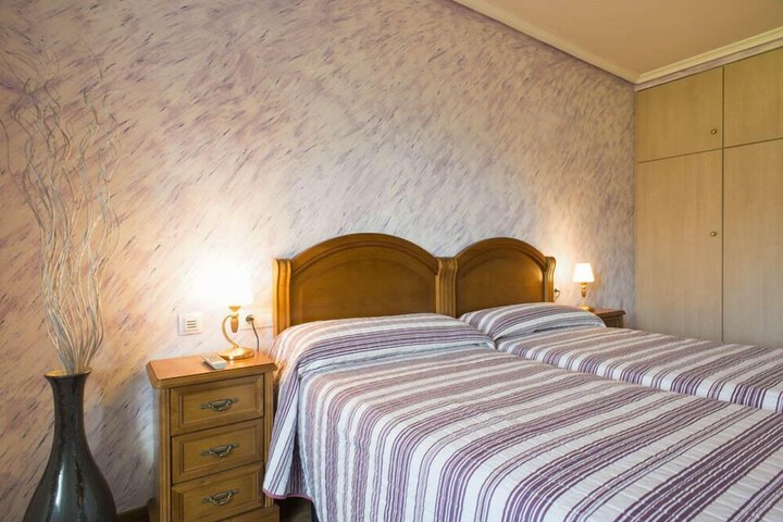 Room 12 of 35